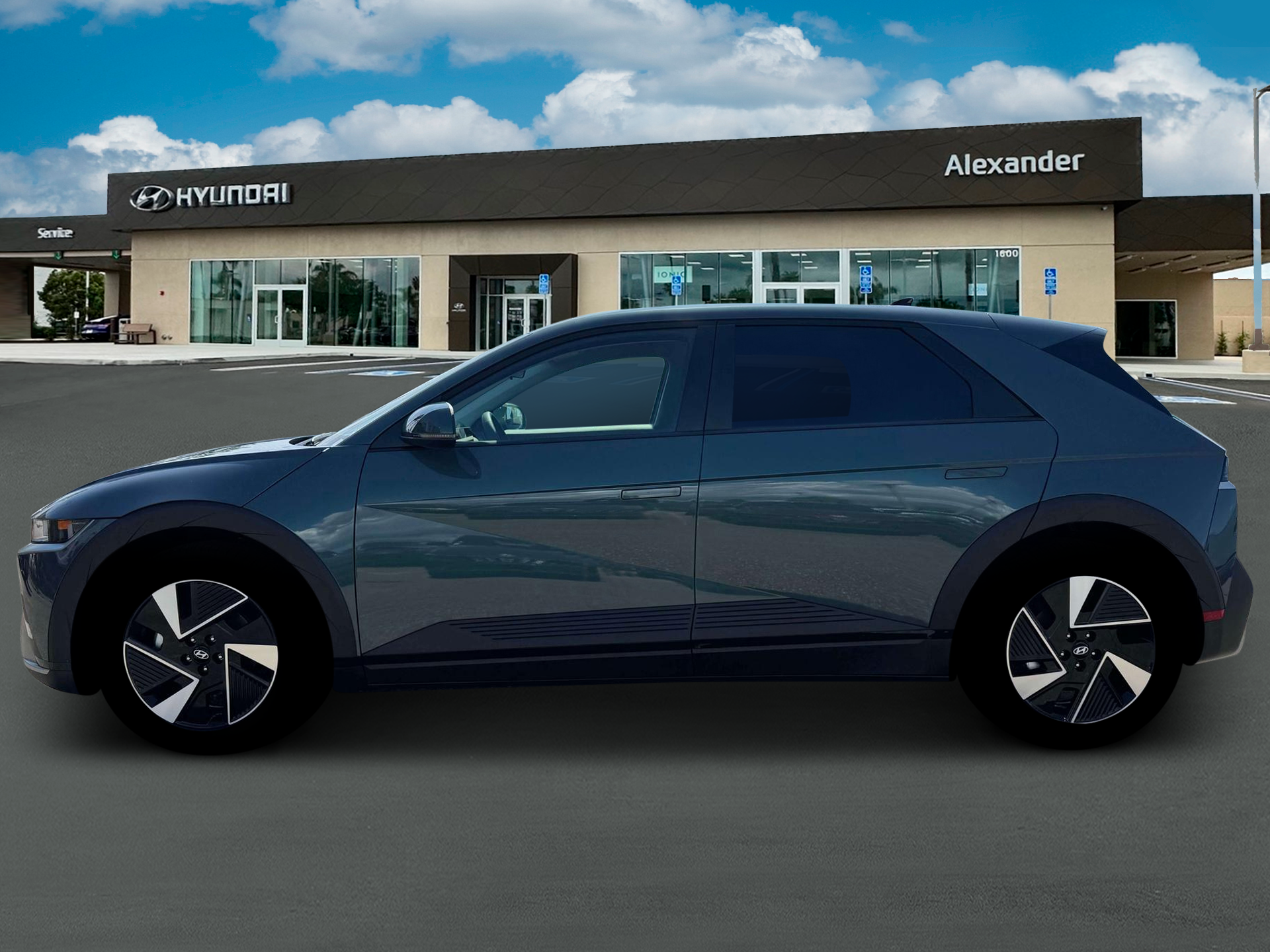 2026 Hyundai IONIQ 5 SE