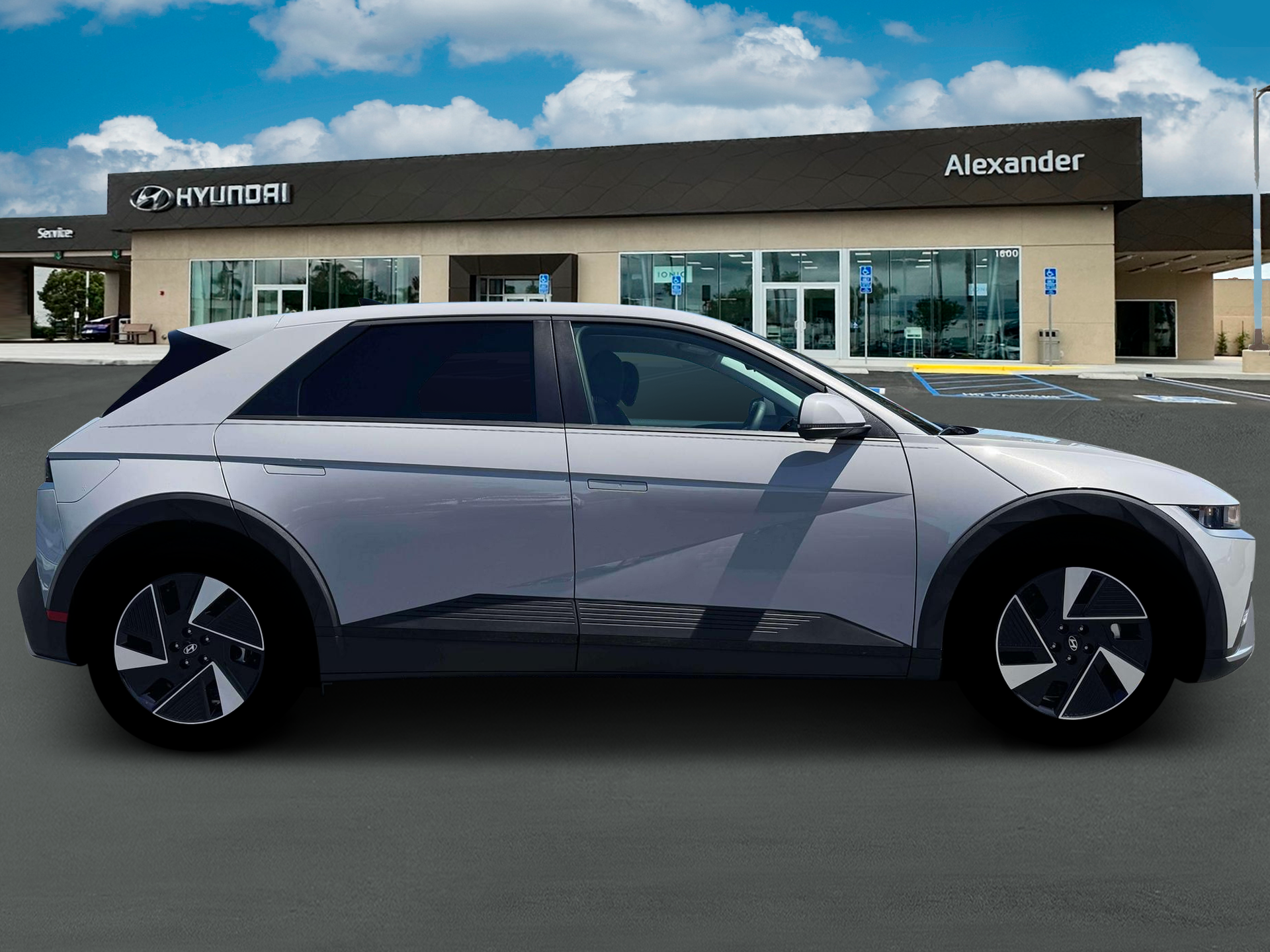 2026 Hyundai IONIQ 5 SE