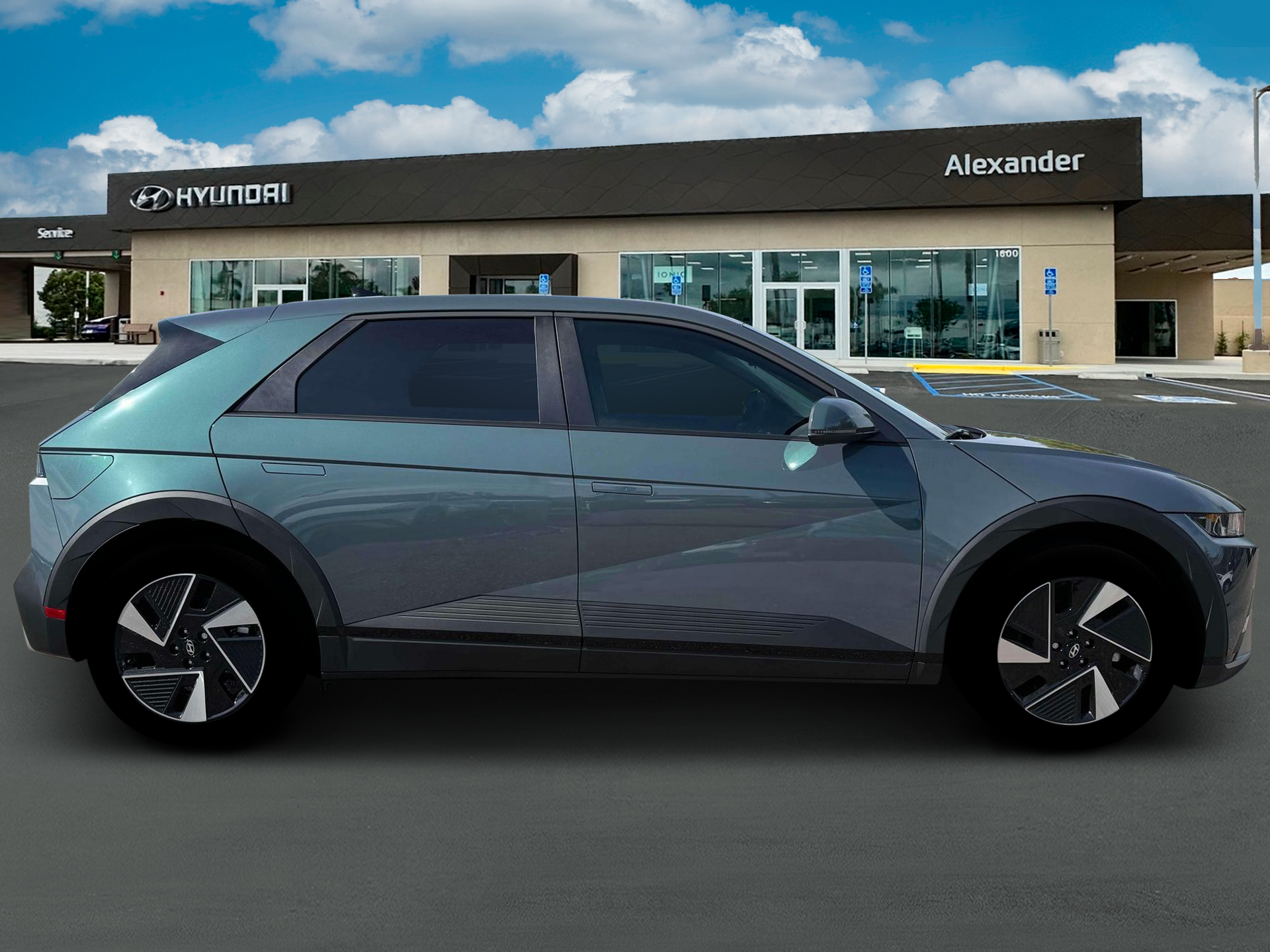 2026 Hyundai IONIQ 5 SE Standard Range