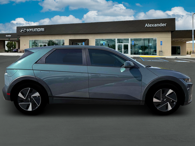 2026 Hyundai IONIQ 5 SE Standard Range