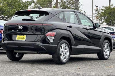 2026 Hyundai KONA SE FWD