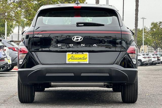 2026 Hyundai KONA SE FWD