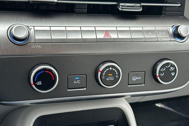 2024 Hyundai KONA SE FWD