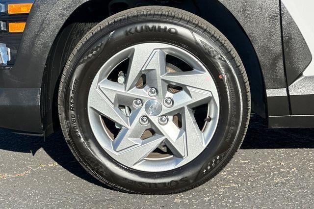 2026 Hyundai KONA SE FWD