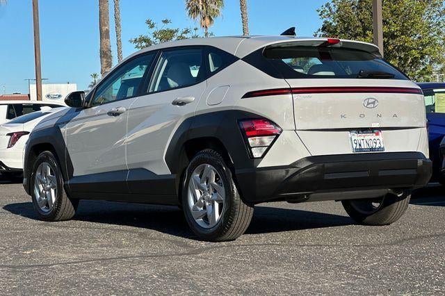2026 Hyundai KONA SE FWD