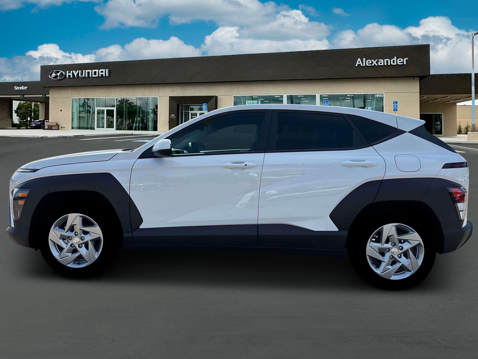 2026 Hyundai KONA SE FWD