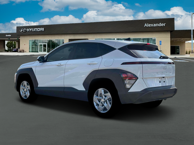 2026 Hyundai KONA SE FWD