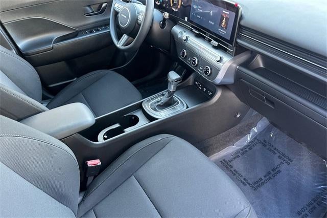 2026 Hyundai KONA SE FWD