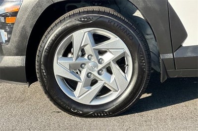 2026 Hyundai KONA SE FWD