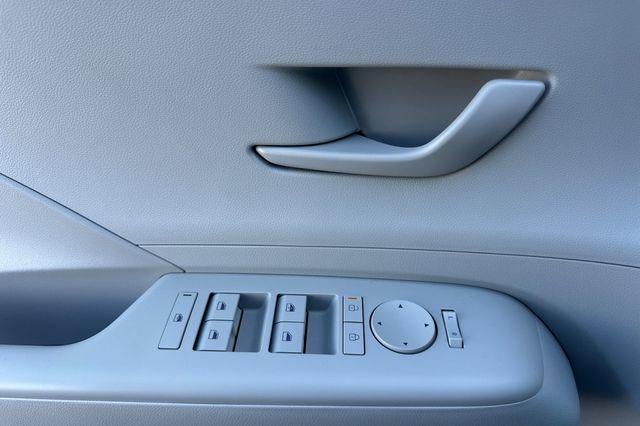 2026 Hyundai KONA SE FWD