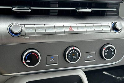 2026 Hyundai KONA SE FWD