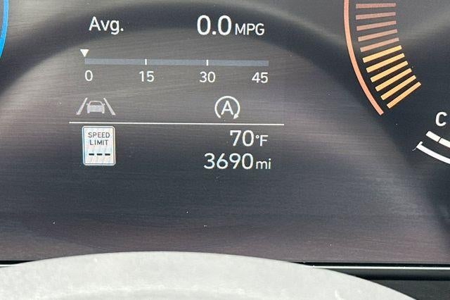 2026 Hyundai KONA SE FWD