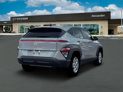 2026 Hyundai KONA SE FWD