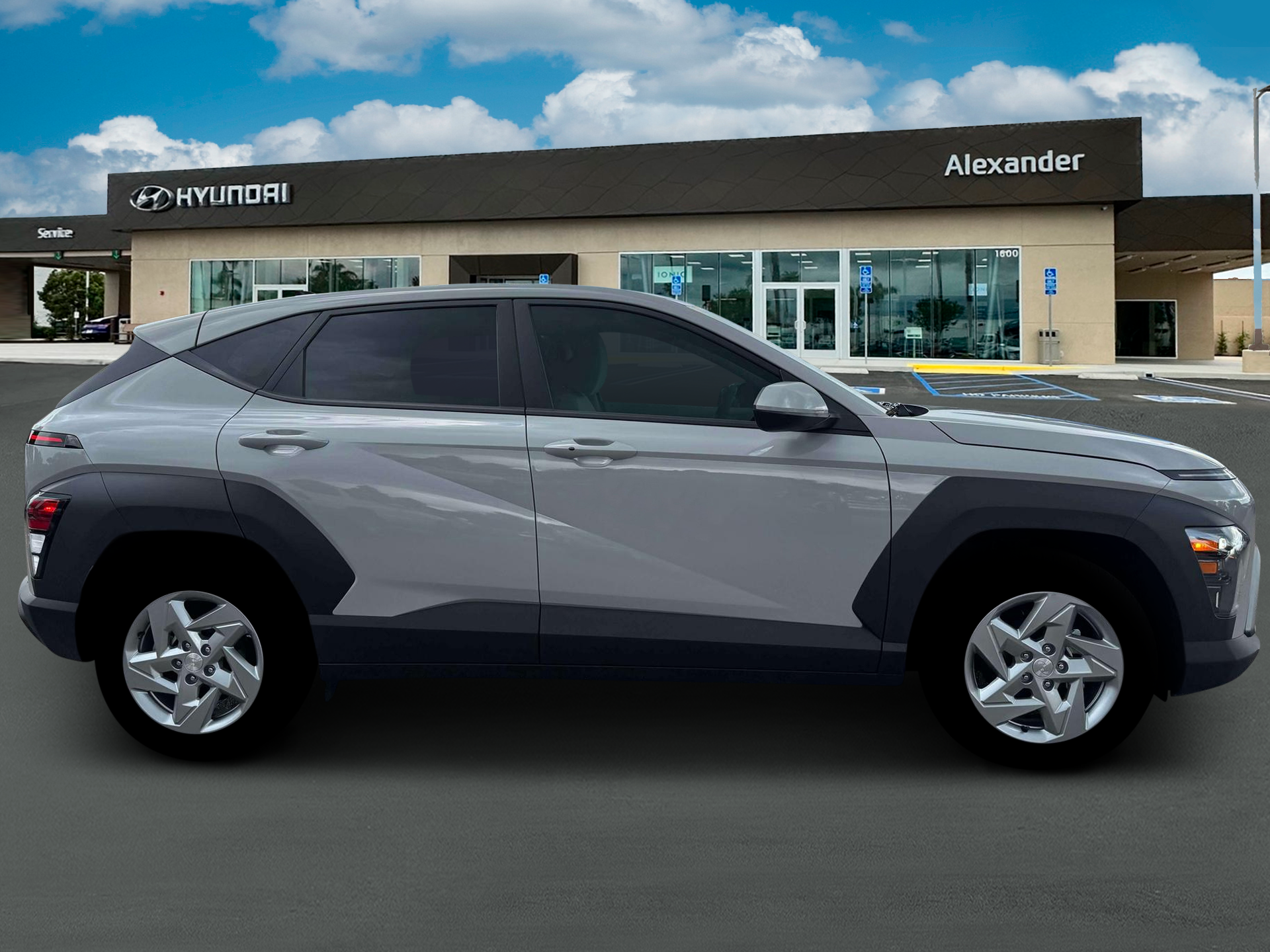 2026 Hyundai KONA SE FWD