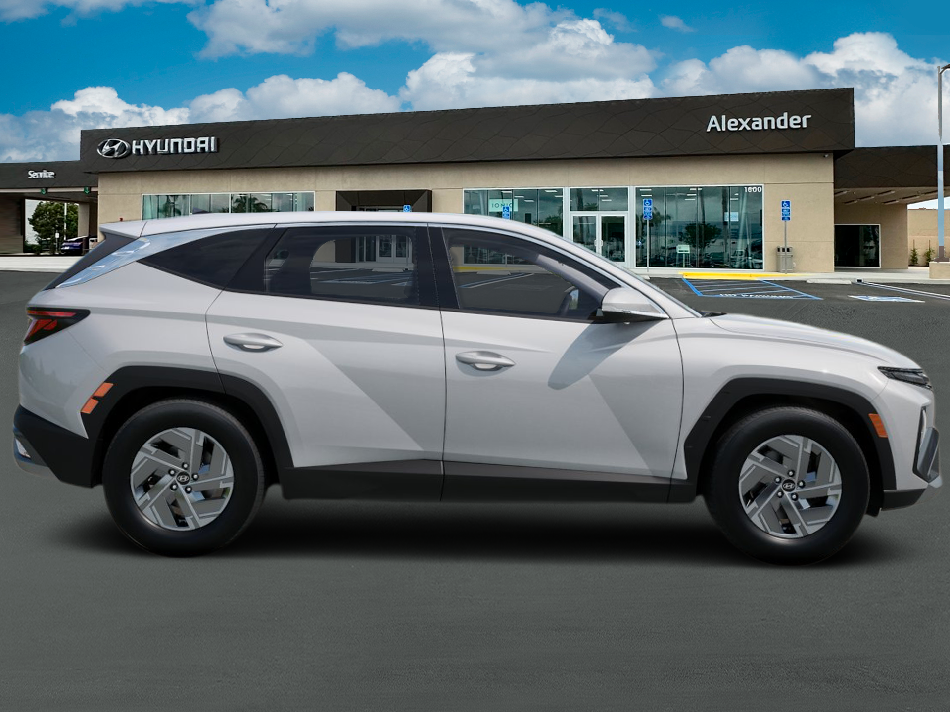 2026 Hyundai TUCSON HYBRID SE