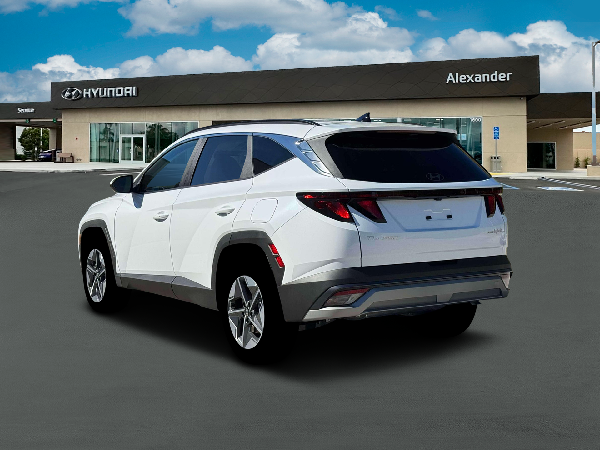 2026 Hyundai TUCSON HYBRID SEL AWD