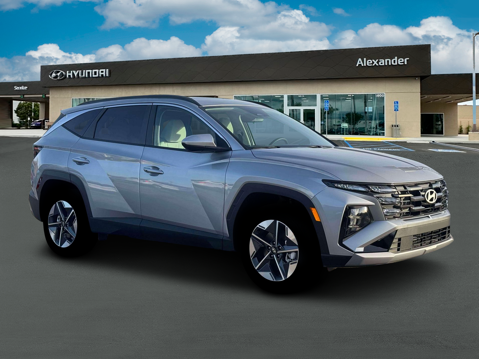 2026 Hyundai TUCSON HYBRID SEL AWD