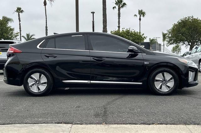 2020 Hyundai IONIQ HYBRID SE Hatchback