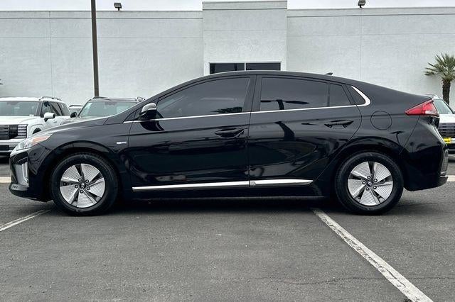 2020 Hyundai IONIQ HYBRID SE Hatchback