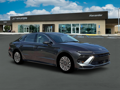 2026 Hyundai SONATA HYBRID SEL