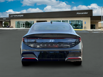 2026 Hyundai SONATA HYBRID SEL