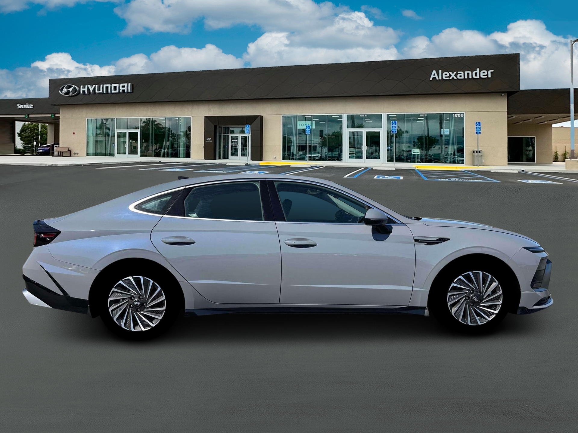 2026 Hyundai SONATA HYBRID SEL