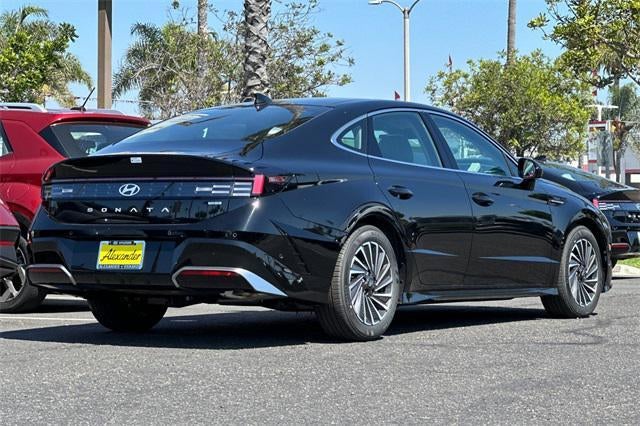 2025 Hyundai SONATA HYBRID Limited