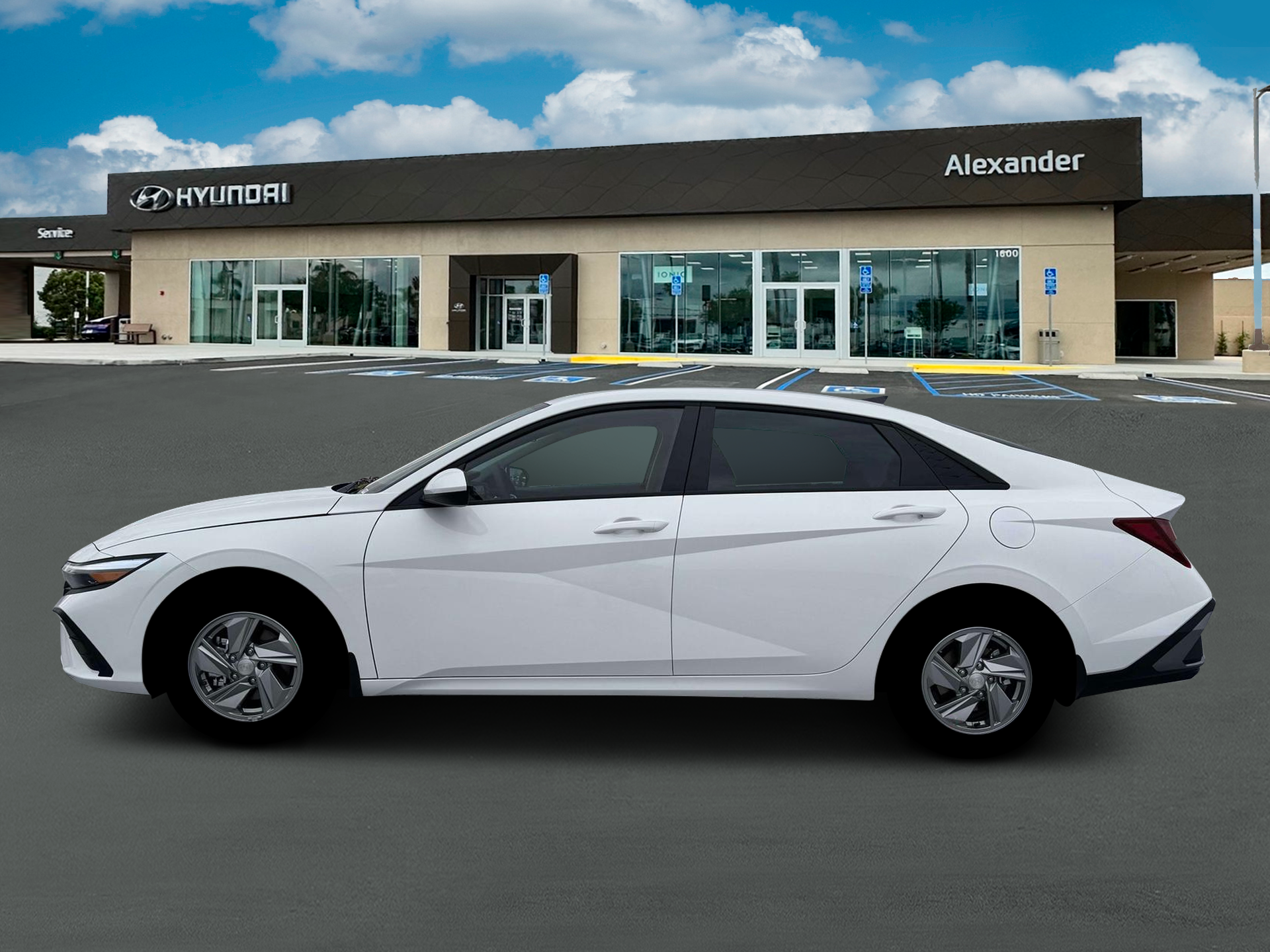 2026 Hyundai ELANTRA SE