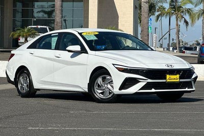 2026 Hyundai ELANTRA SE Sedan