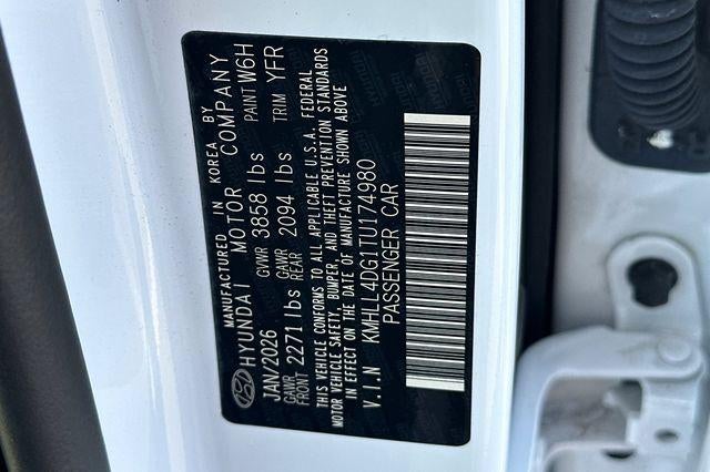 2026 Hyundai ELANTRA SE Sedan