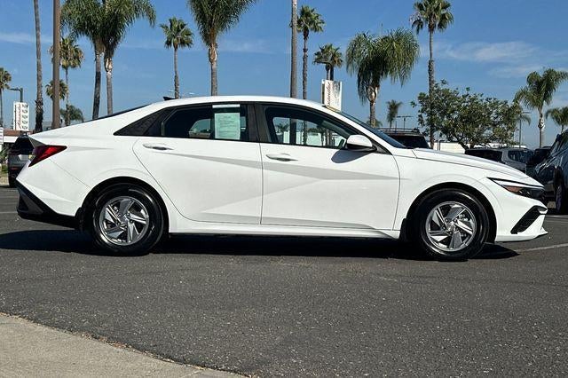 2026 Hyundai ELANTRA SE Sedan