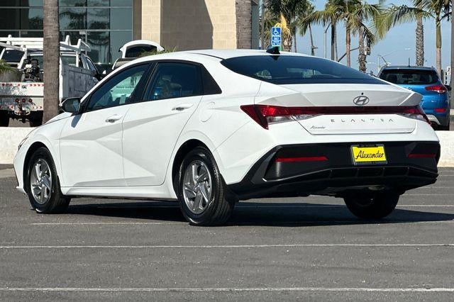 2026 Hyundai ELANTRA SE Sedan