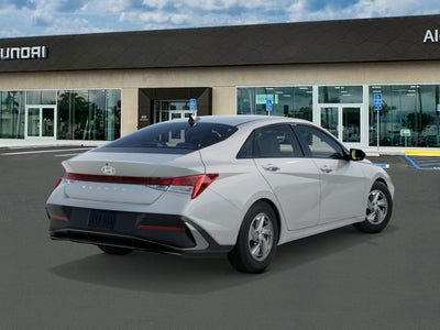 2026 Hyundai ELANTRA SE