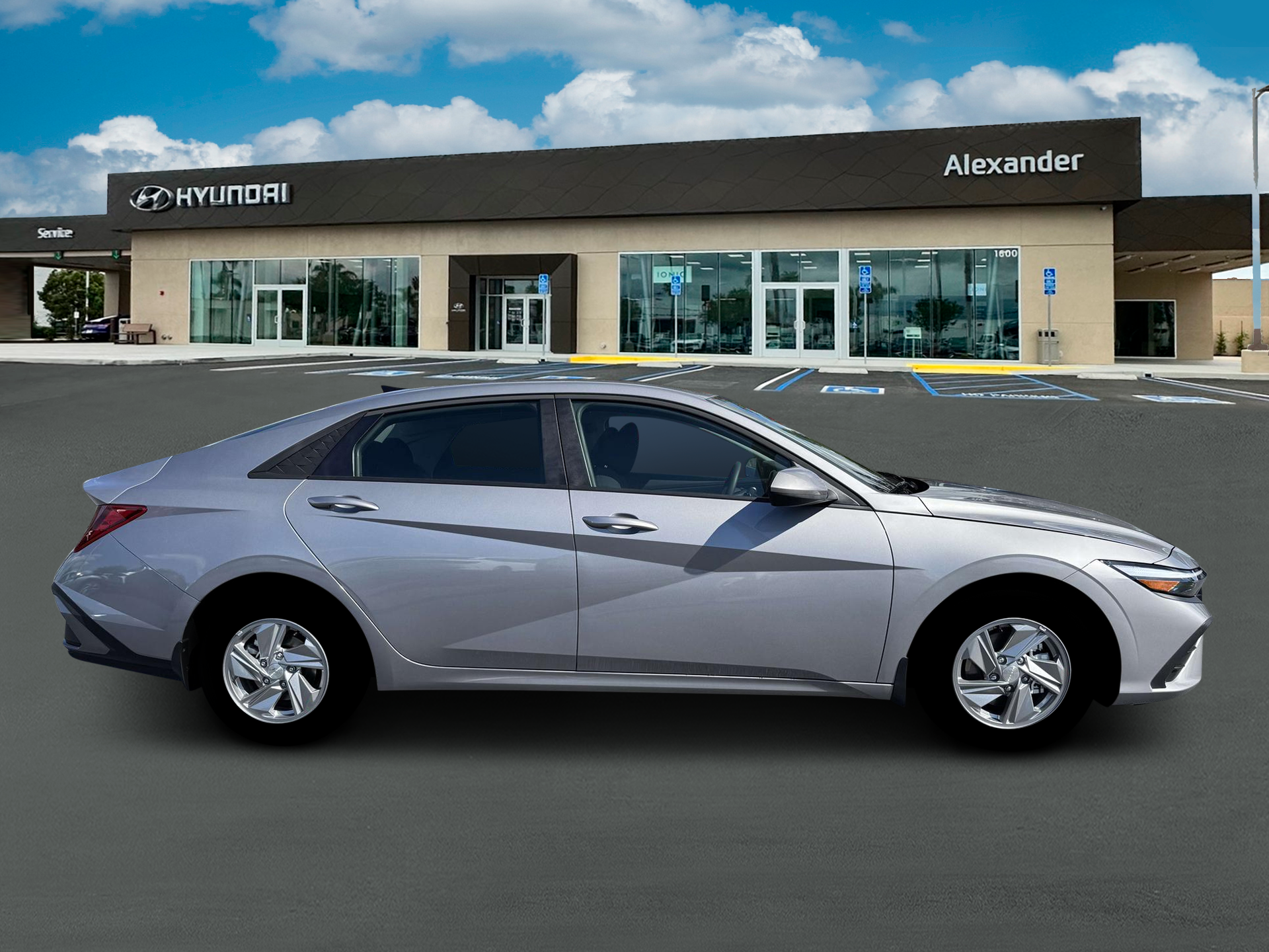 2026 Hyundai ELANTRA SE