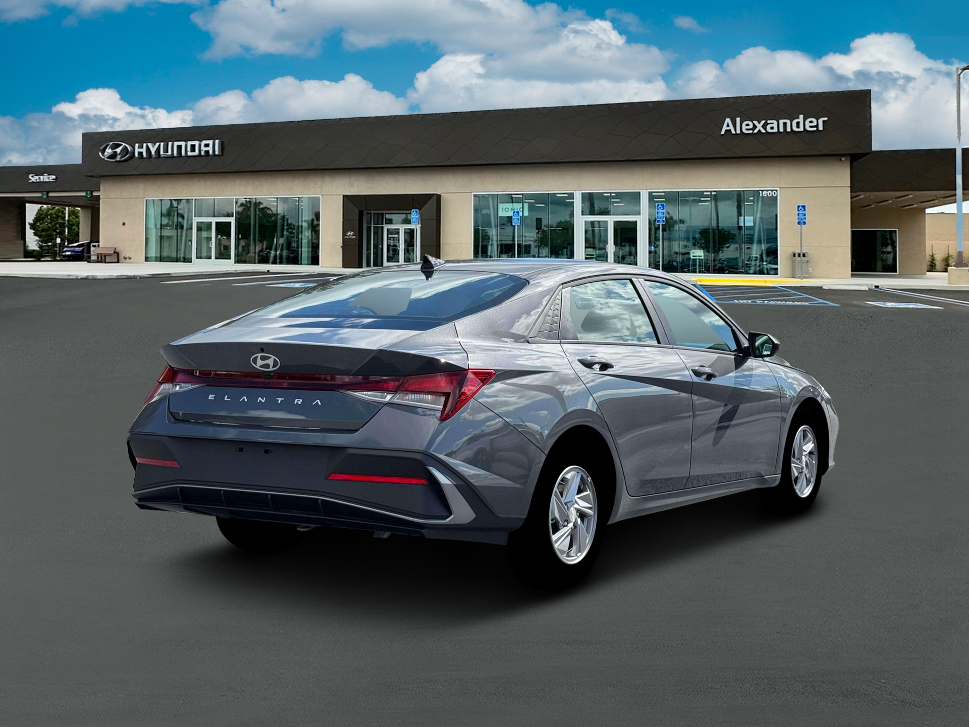 2026 Hyundai ELANTRA SE