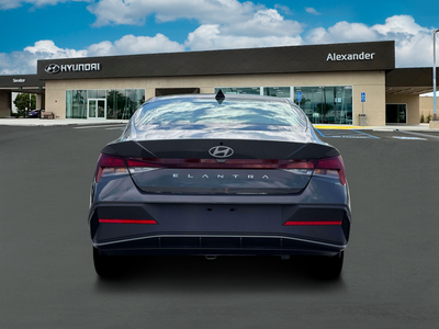 2026 Hyundai ELANTRA SE