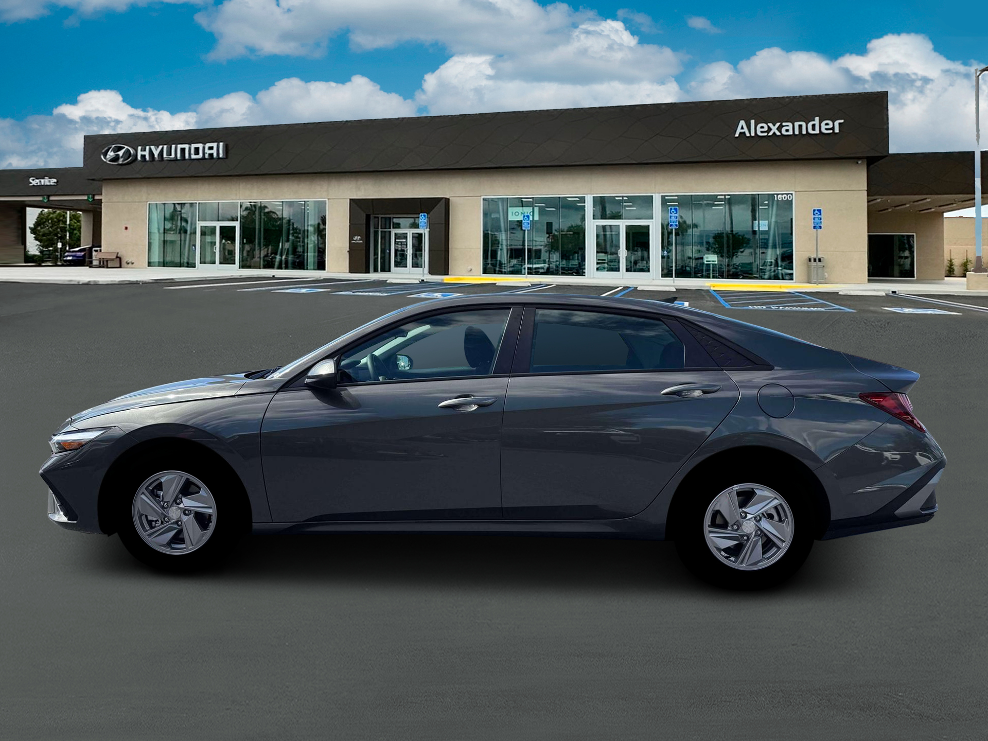 2026 Hyundai ELANTRA SE