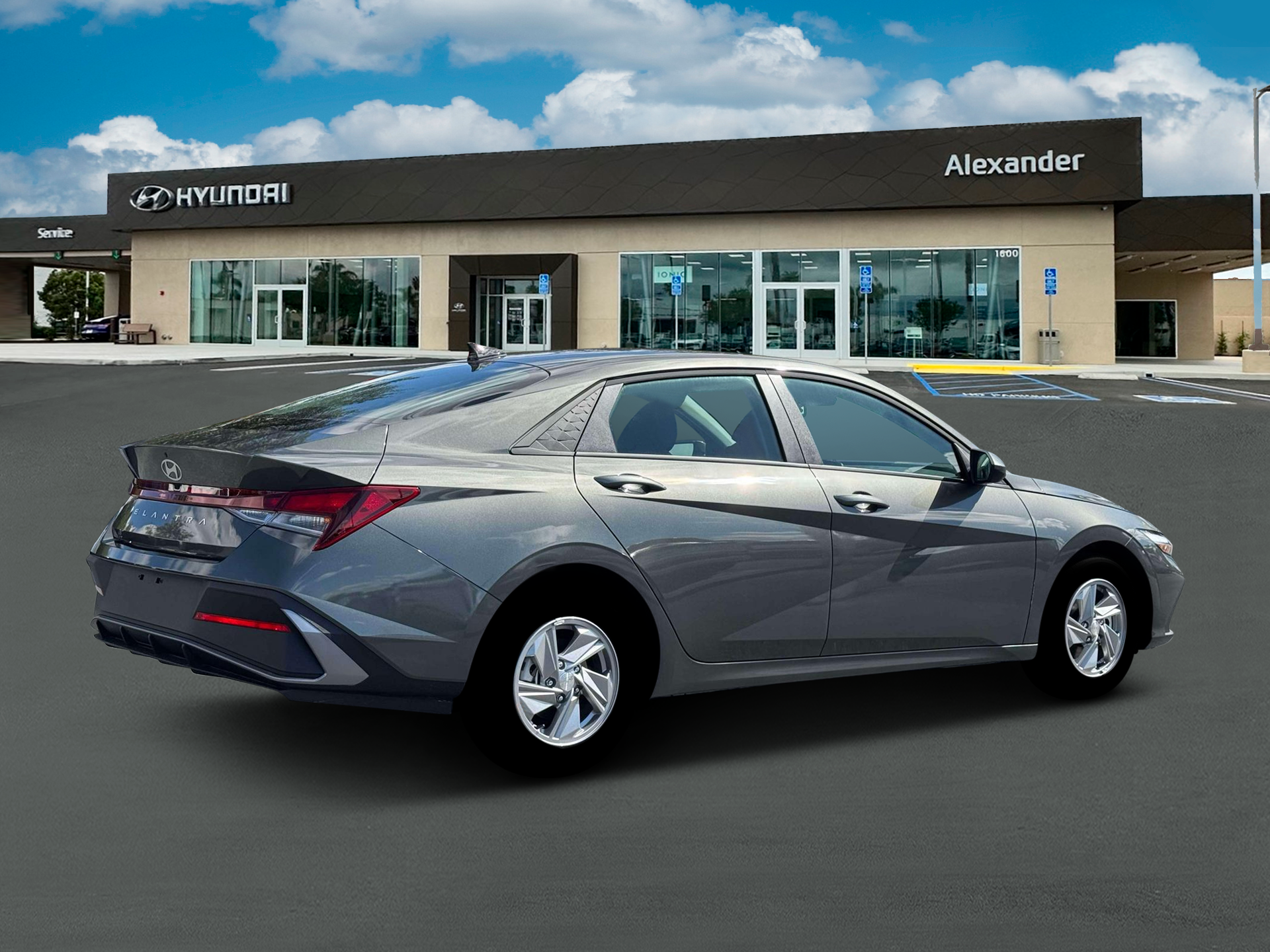 2026 Hyundai ELANTRA SE