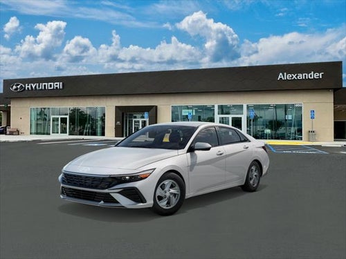 2026 Hyundai ELANTRA SE
