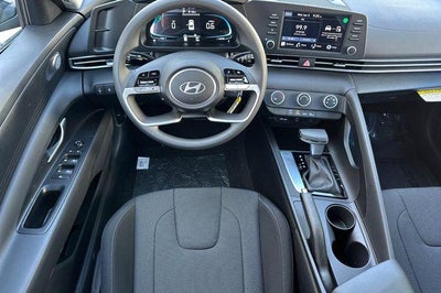2026 Hyundai ELANTRA SE IVT
