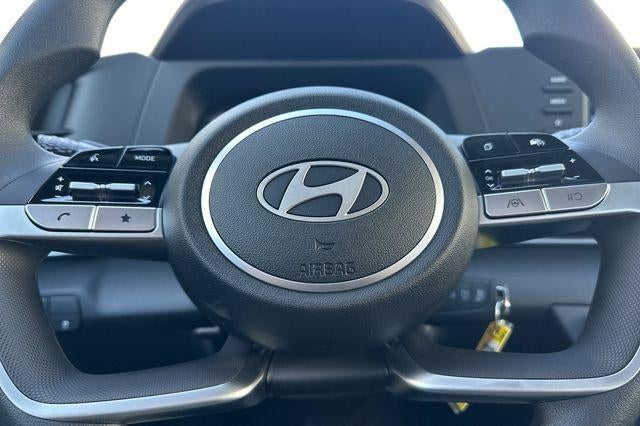 2026 Hyundai ELANTRA SE IVT