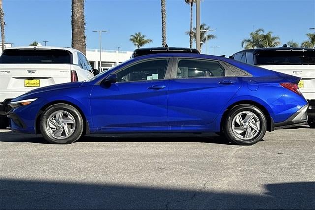 2025 Hyundai ELANTRA SE IVT