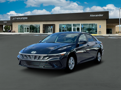 2026 Hyundai ELANTRA SE