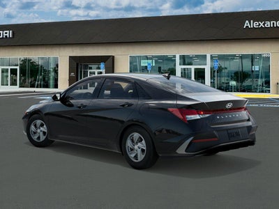 2026 Hyundai ELANTRA SE