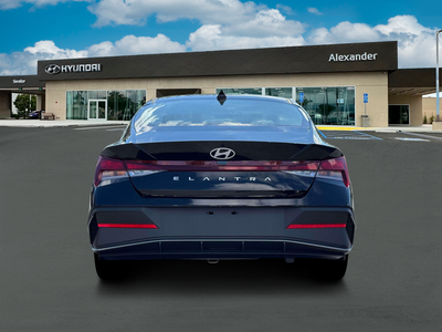 2026 Hyundai ELANTRA SE