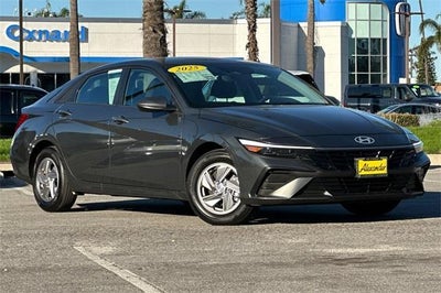 2025 Hyundai ELANTRA SE IVT