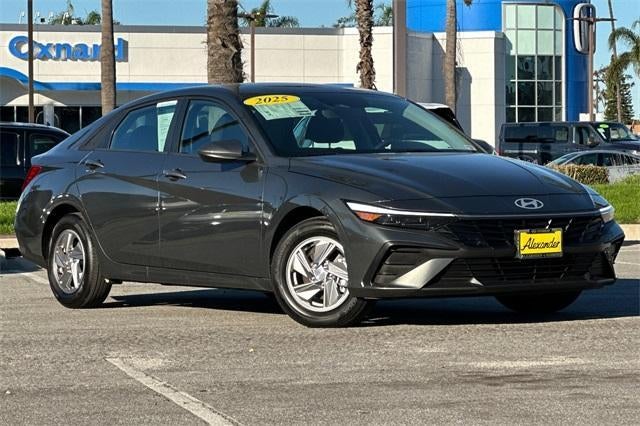 2025 Hyundai ELANTRA SE IVT