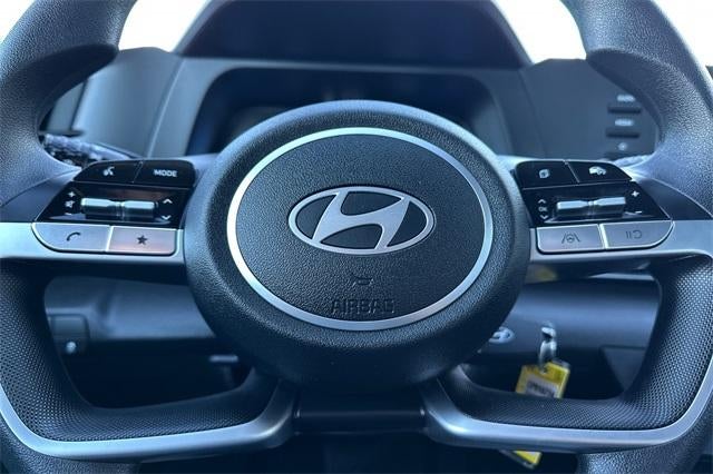 2025 Hyundai ELANTRA SE IVT