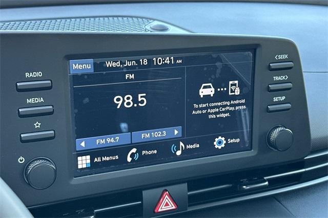 2025 Hyundai ELANTRA SEL Sport IVT