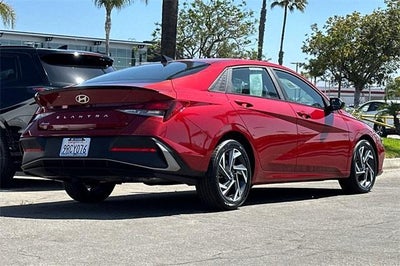 2025 Hyundai ELANTRA SEL Sport IVT